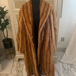 Elegant Brown Fur Coat